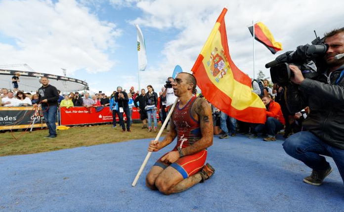 Rubén Ruzafa plata en el Mundial de Triathlon Cross Pontevedra