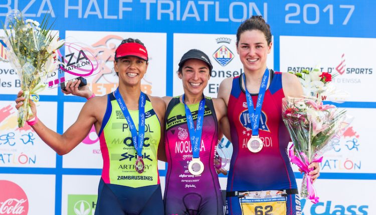 60 mujeres en el Half Ibiza Triathlon