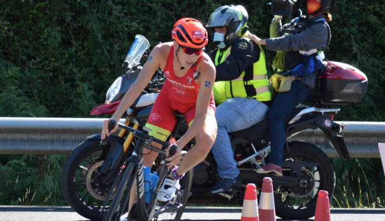 Xisca Tous se lleva el Campeonato de España de Triatlon