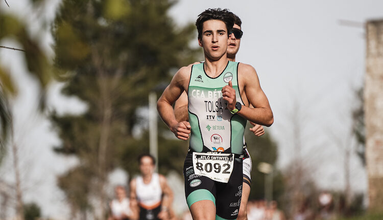 El juvenil Hector Tolsa, serio aviso en el Duatlon de Ontinyent