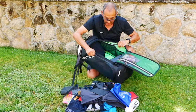 Como llenar una mochila para ir a un triatlon