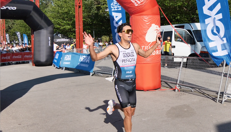 Pelayo González y Julia Tenorio campeones de Madrid de Triatlon