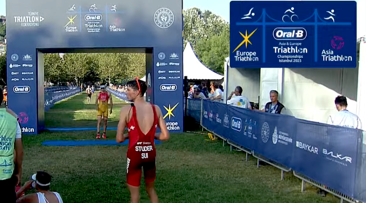 Max Studer campeón de Europa de Triatlon