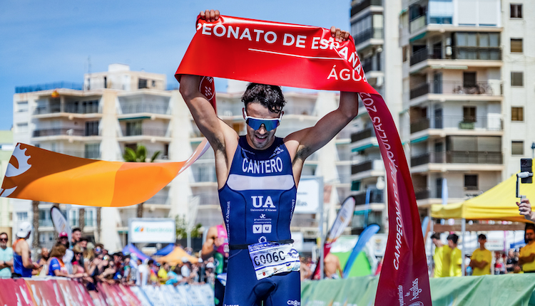 Valencia logra subir al podio en todas las categorías de Aguilas