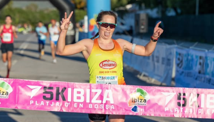 Noelia Juan gana en 5K Bossa y triatletas a puertas del sub30 en 10K Valencia