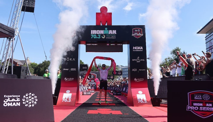 Harry Palmer y Lizzie Rayner estrenan triunfo en IRONMAN PRO Series de Swansea