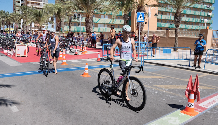 VIDEO: El asalto final a La Liga de Triatlon